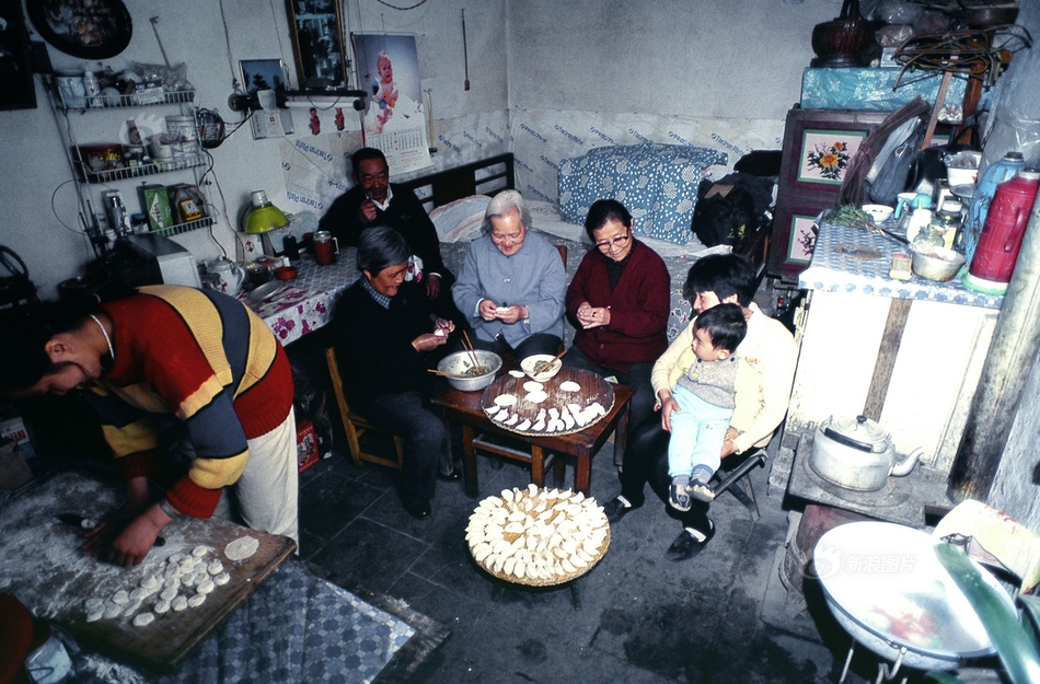 【黑料網(wǎng)不打烊】2024年12月30日19時(shí)45分